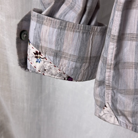 Robert Graham men checkered shirt 15.5” cotton , long sleeve , - Picture 10 of 13